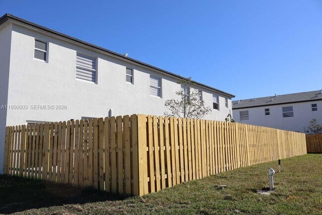 Building Photo - 26824 SW 121st Ave