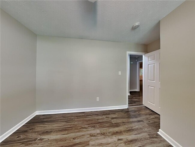 Building Photo - 1464 Cherry Hill Rd SW