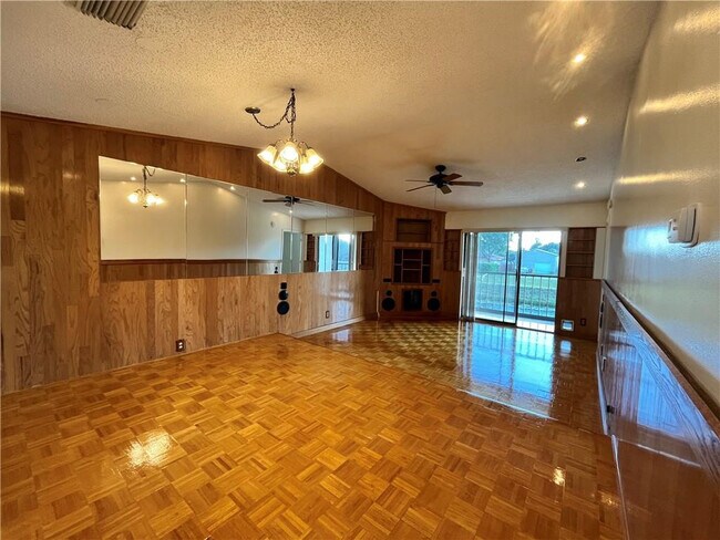 Building Photo - 9449 Boca Cove Cir