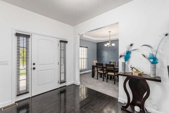 Building Photo - 4165 Freesia Dr