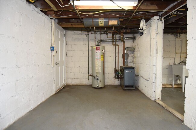 Building Photo - 600 23rd St S
