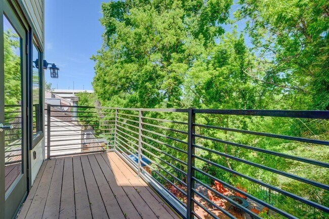 Building Photo - 4734 Post Oak Timber Dr