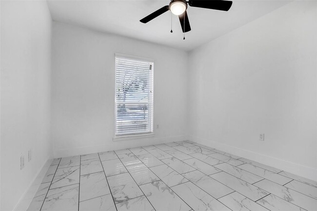 Building Photo - 7810 Blackjack Ct