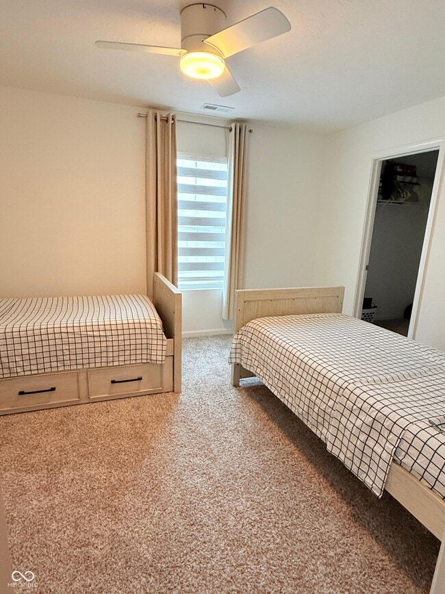 Building Photo - 425 Cape May Dr