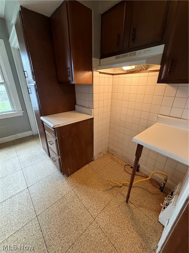 Building Photo - 119 Upland Ave