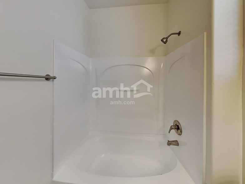 Building Photo - 34811 N 30th Ave