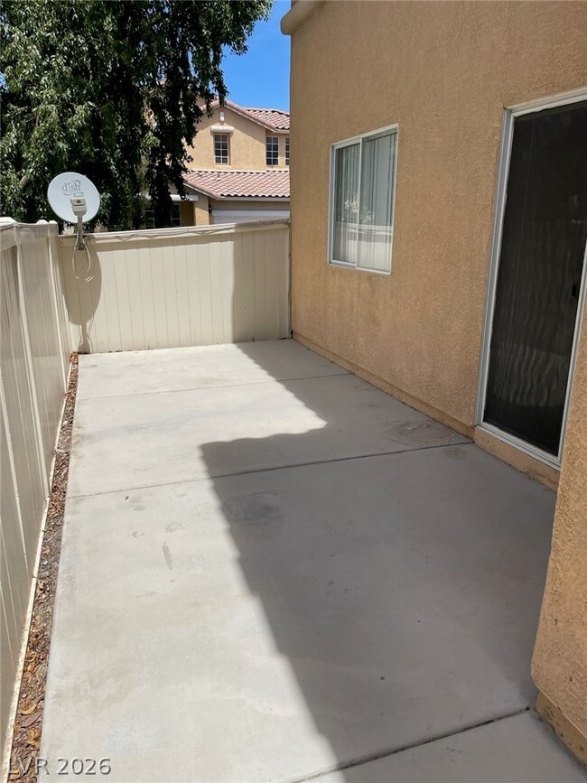 Building Photo - 951 Cantabria Heights Ave