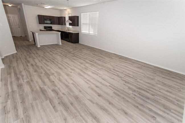 Building Photo - 21610 Lexor Dr