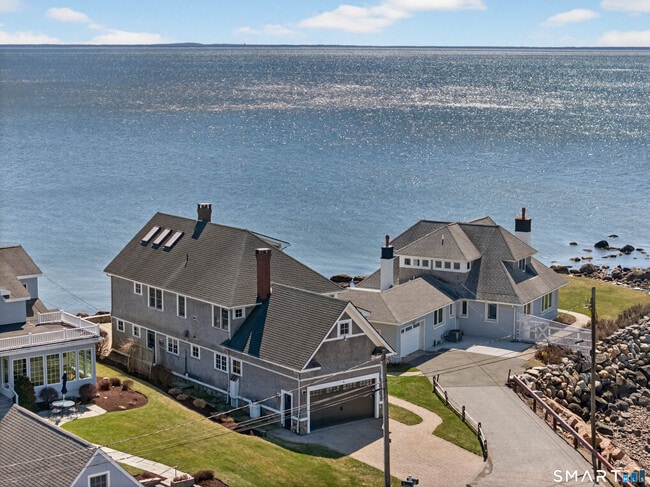 Building Photo - 4 Point Rd