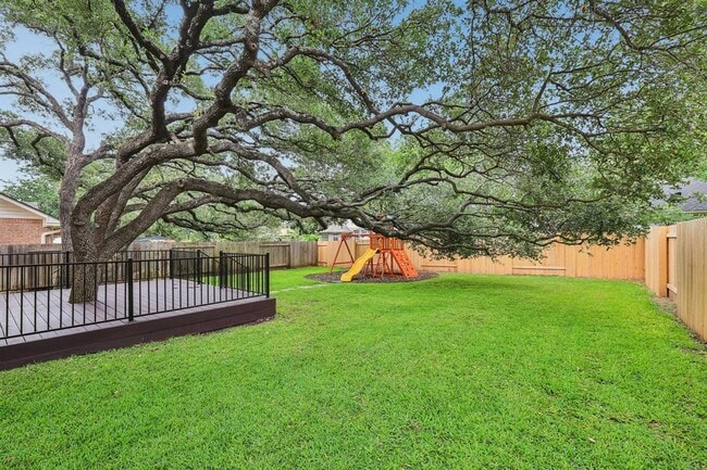 Building Photo - 10113 Cassandra Dr