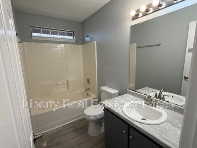 Building Photo - 124 Wayfair Ln