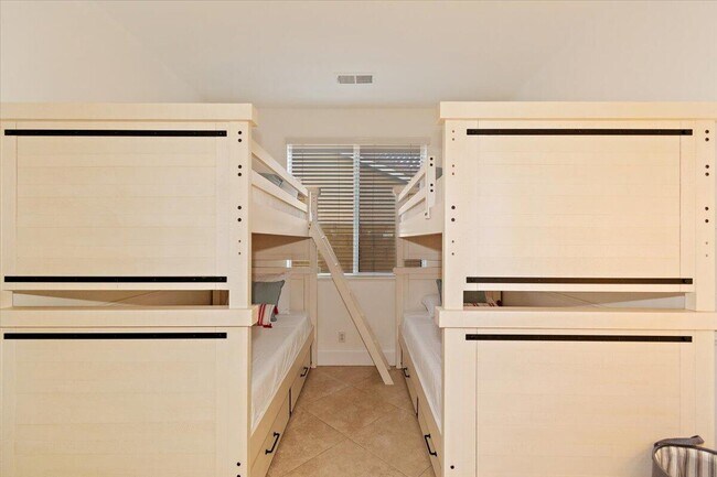 Building Photo - 47450 Manteca Ct