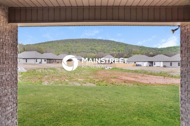 Building Photo - 3 Bedroom Pet-Friendly Home in Owens Cross Roads, AL with Main Street Renewal