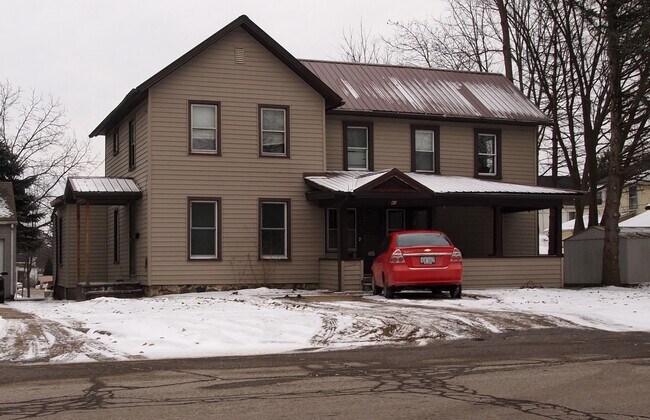 Primary Photo - 41 S Manning St