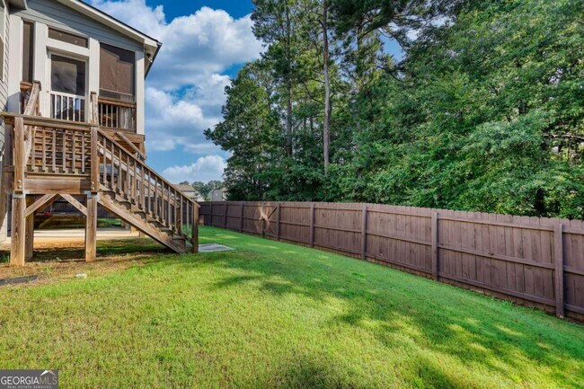 Building Photo - 227 Evergreen Way