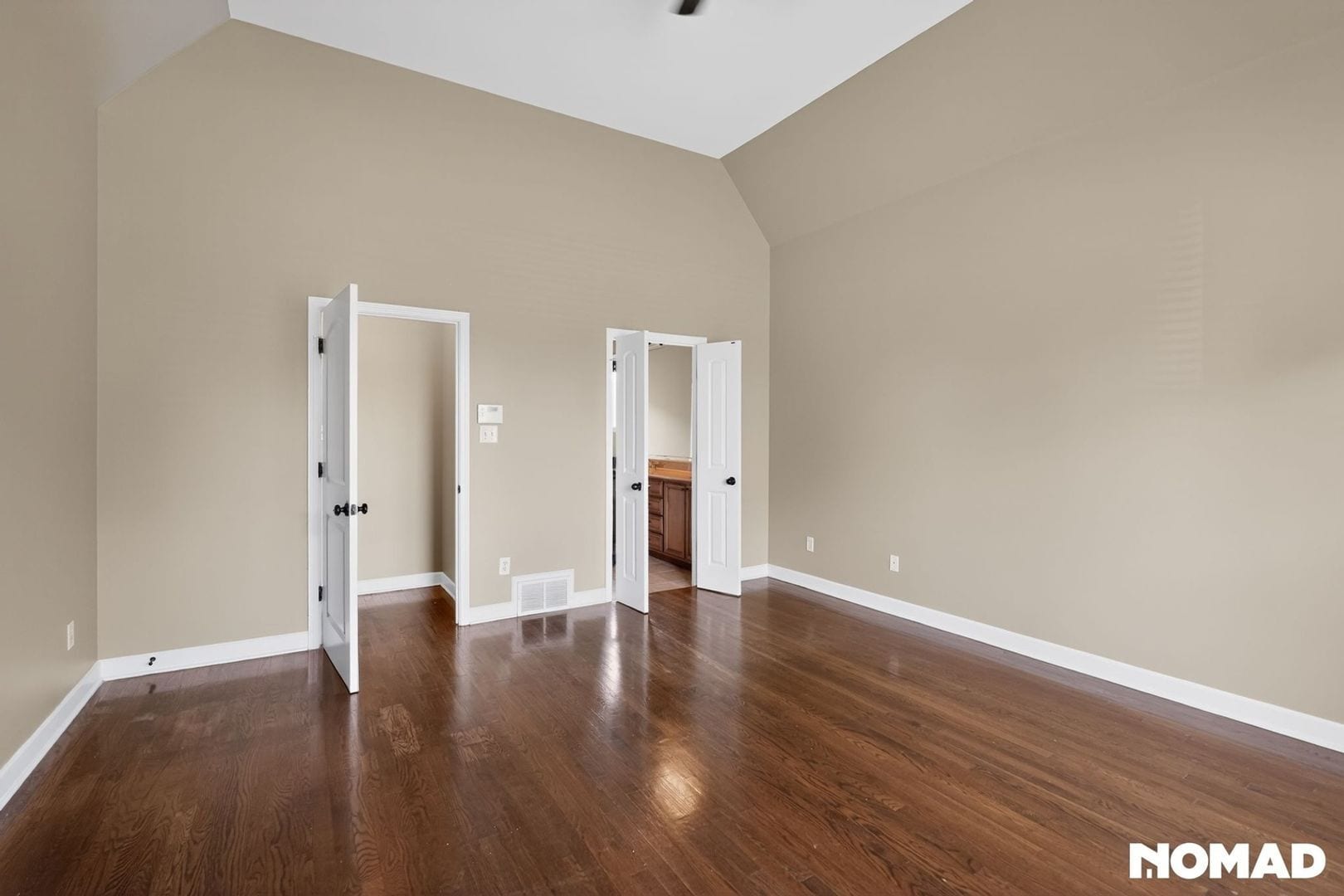 Building Photo - 4886 Fox Springs Dr