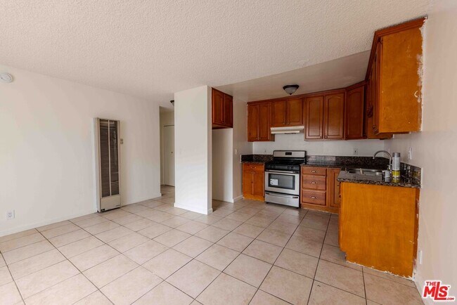 Building Photo - 947 Westmoreland Ave