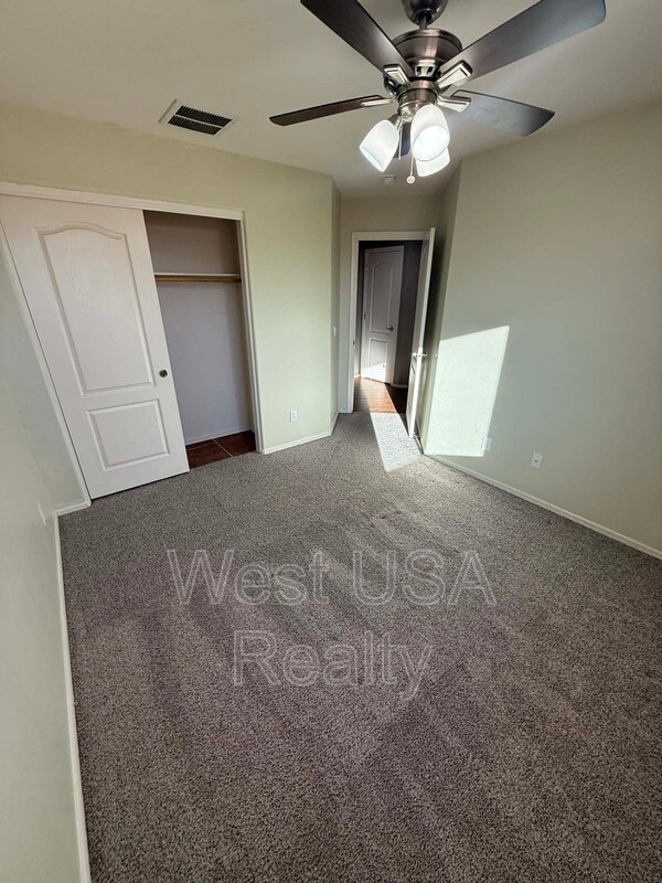 Building Photo - 730 E Press Rd