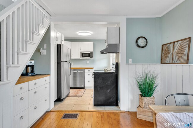 Building Photo - 109 Salt Island Rd