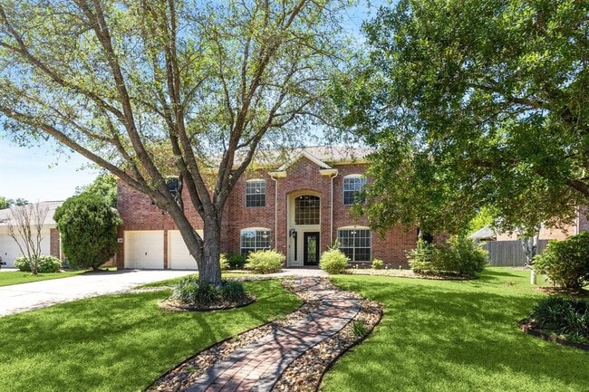 Building Photo - 6021 Whispering Lakes Dr
