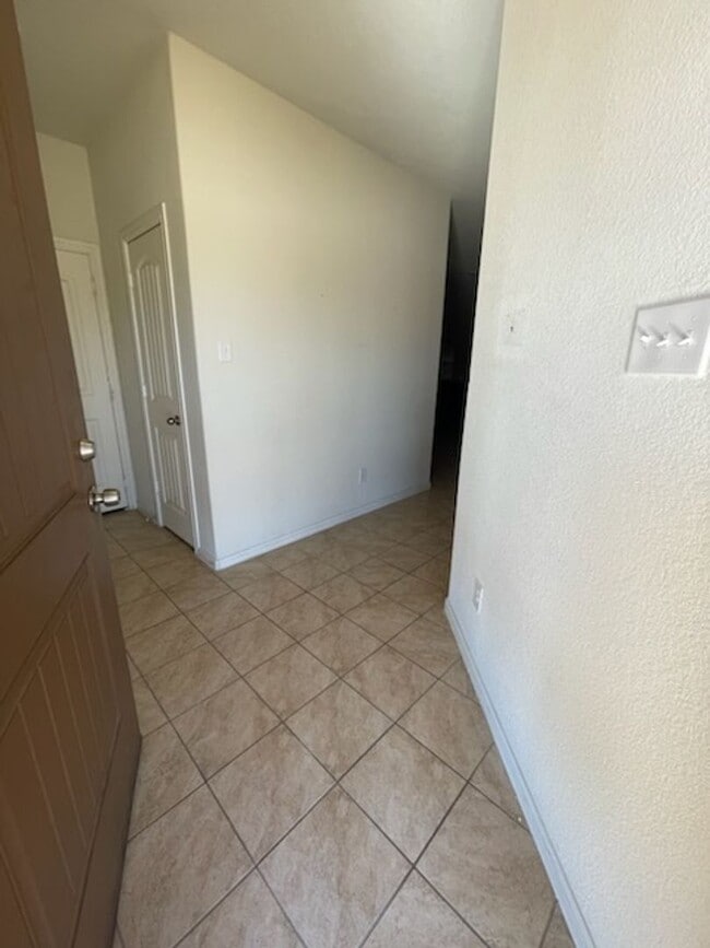 Building Photo - 4212 Tollcross Ln