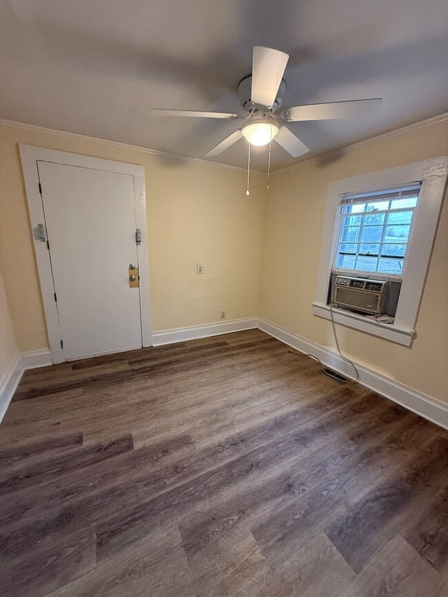 Building Photo - Downtown Wilmington - 3 Bedroom House