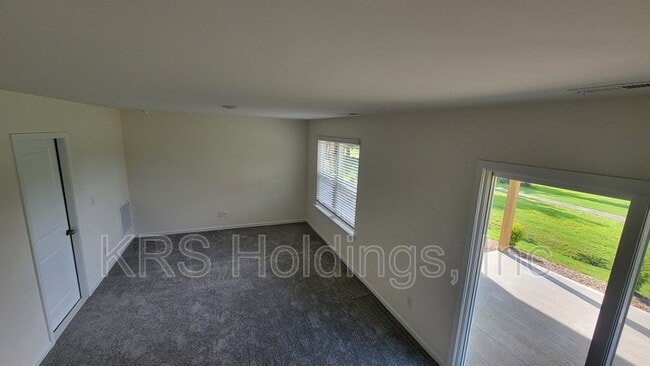 Building Photo - 841 Parc Townes Dr