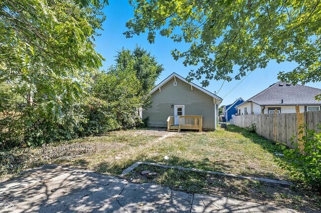 Building Photo - 1218 N Ewing St