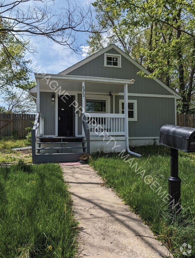 Building Photo - Updated Single Family Home