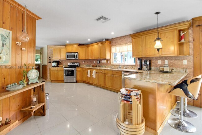 Building Photo - 37225 SW 214th Ave