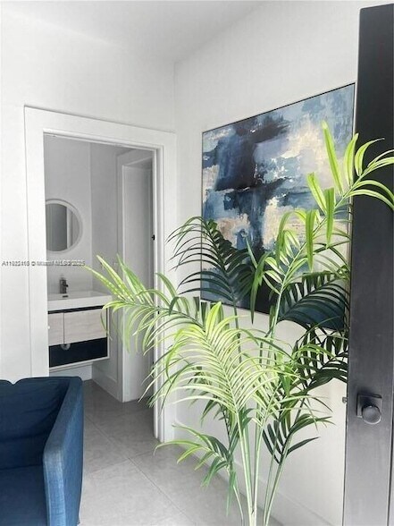 Building Photo - 15 NW 52nd St