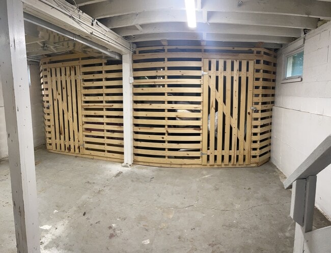 Building Photo - 240 Sawyer Ave
