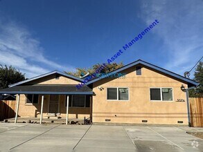 Building Photo - 307 Livoti Ave