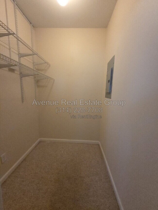 Building Photo - 135 Grether Ave