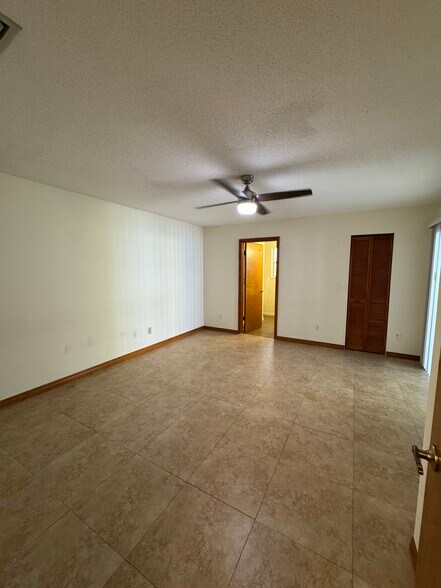 Building Photo - 3554 Irish Ln