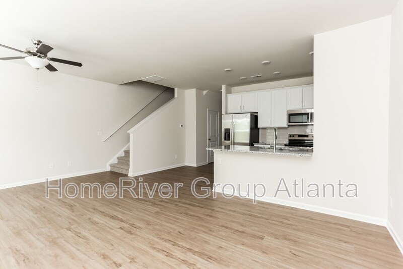 Building Photo - 7000 Fringe Flower Dr
