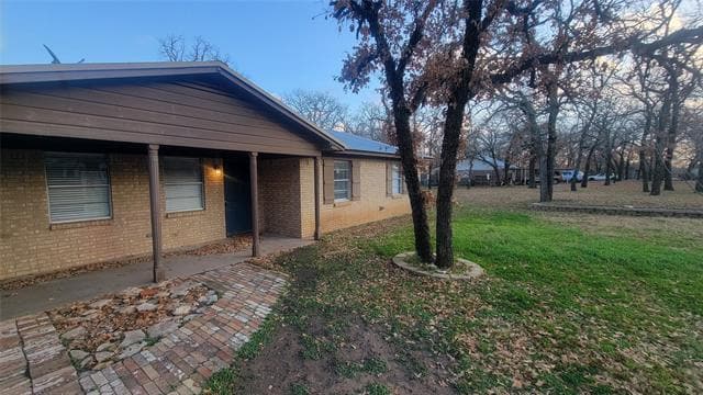 Building Photo - 105 Granada Dr