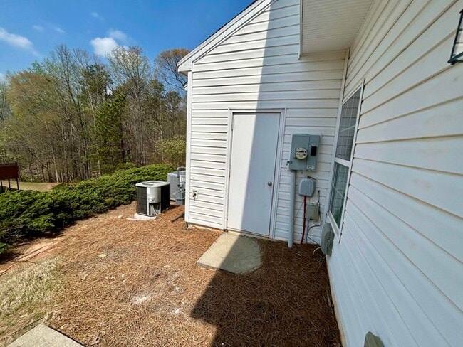 Building Photo - 1042 Prestwyck Ct