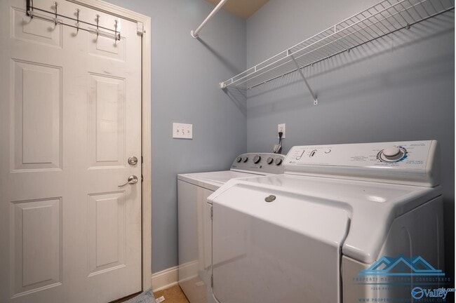 Building Photo - 4620 Carrington Blvd SE