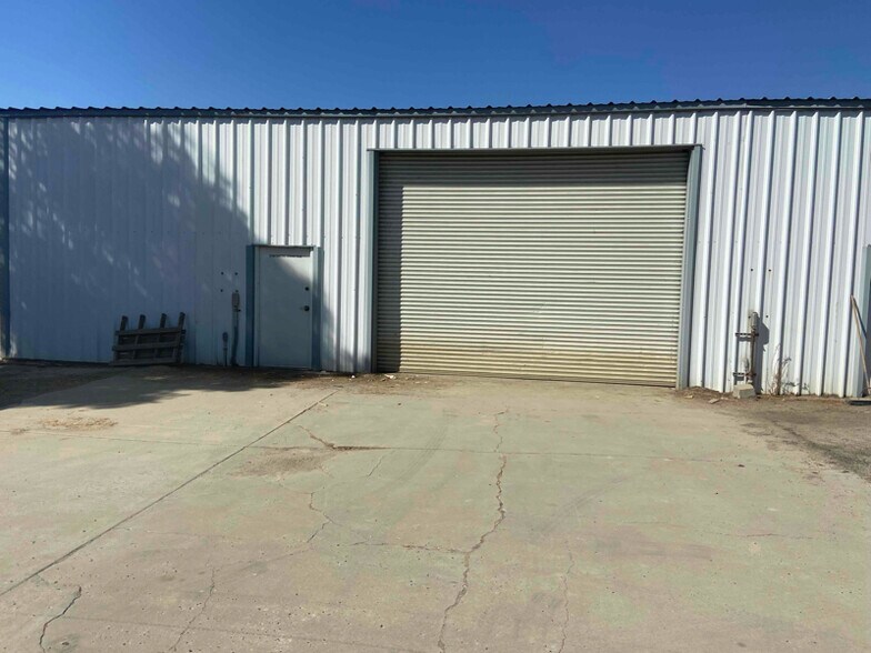 Primary Photo - 12780 Hanford Armona Rd