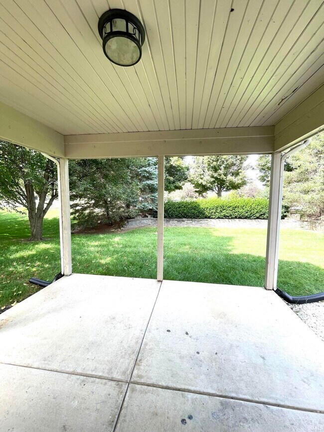 Building Photo - 1622 Stonevalley Ct