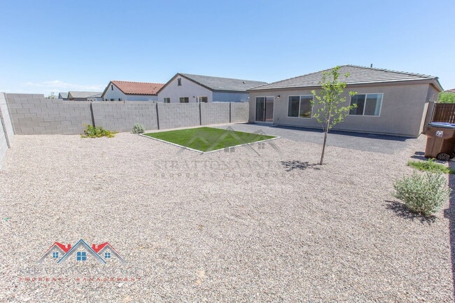 Building Photo - 1474 W Inca Dr