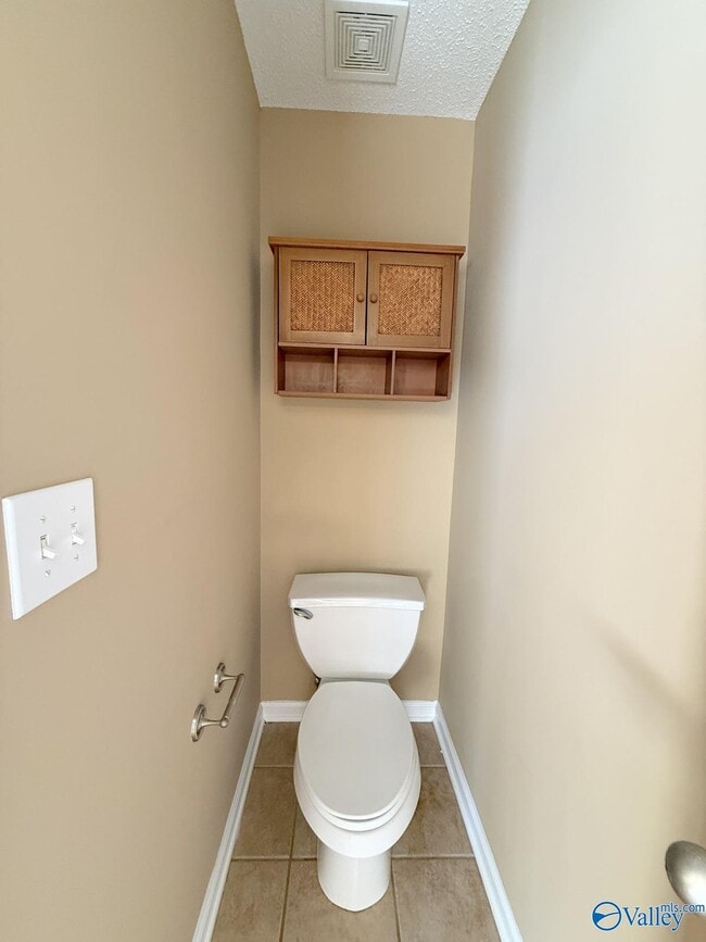 Building Photo - 176 Timber Oak Rd