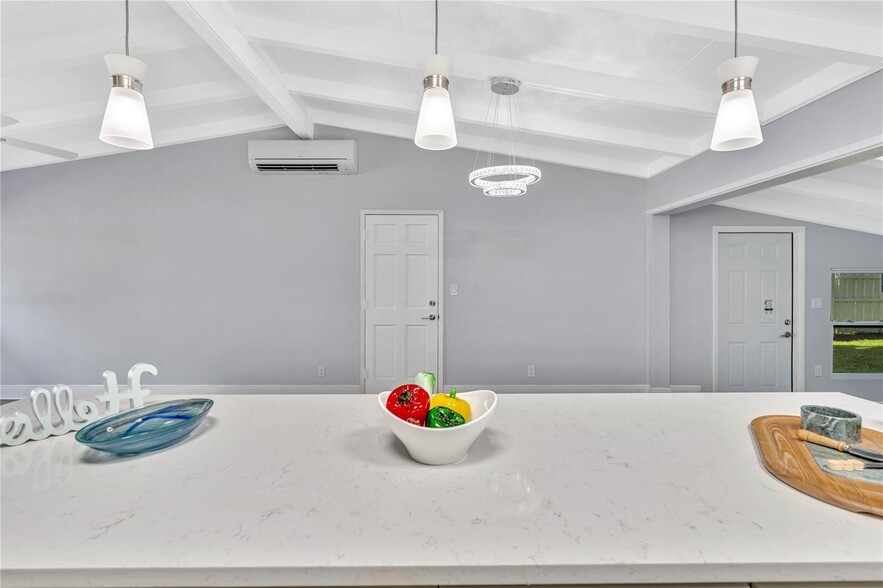 Building Photo - 2448 Andros Ln
