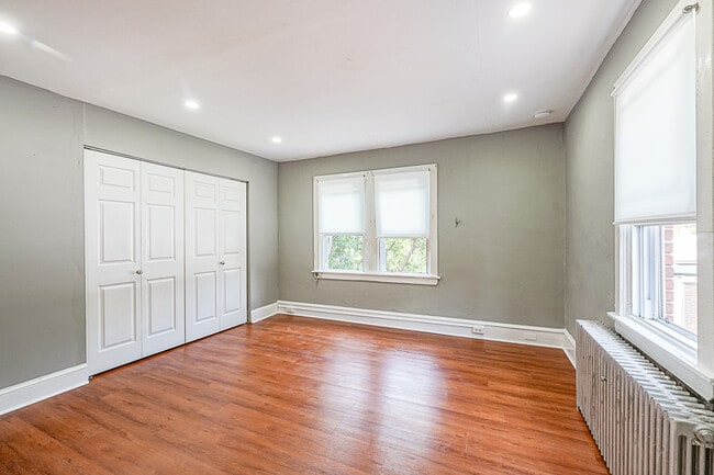 Building Photo - 510 S 48th St