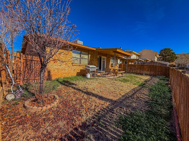 Building Photo - 2310 Nevada Dr