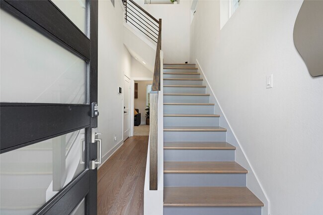 Building Photo - 1410 Milby St