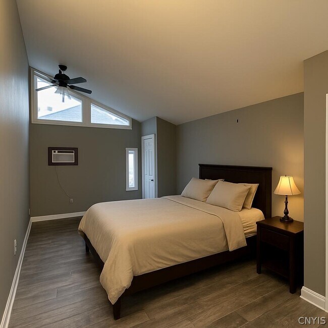 Building Photo - 7420 Mapleview Rd