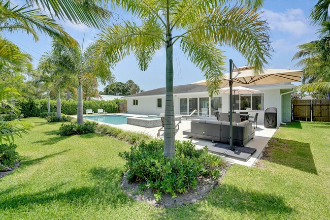 Building Photo - 744 Eastwind Dr