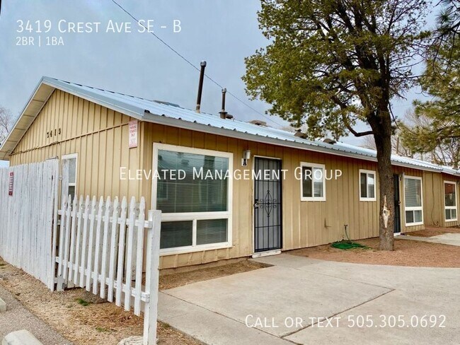 Building Photo - 3419 Crest Ave SE